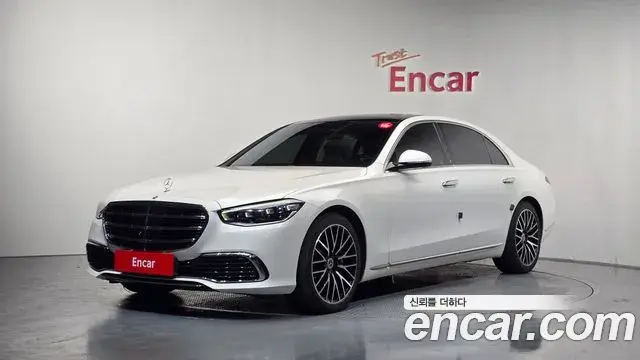 Mercedes-Benz S-Class 2022 — Photo 19/35