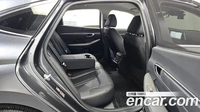 Hyundai Sonata 2022 — Фото 11/20