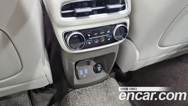 Genesis GV80 2023 — Şəkil 12/32