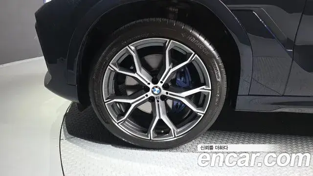 BMW X6 2022 — Photo 5/20