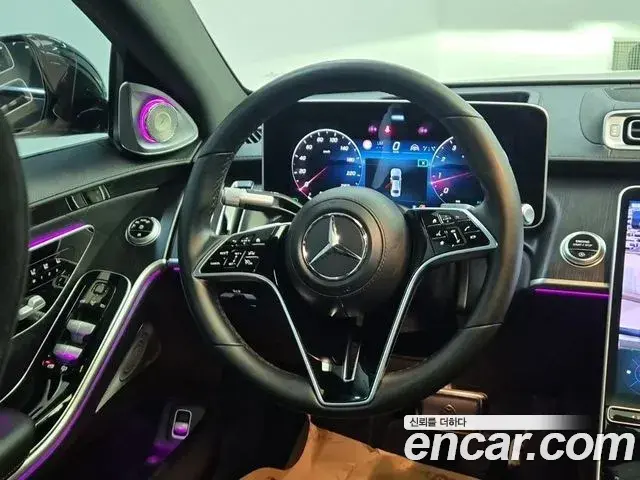 Mercedes-Benz S-Class 2024 — Photo 18/18