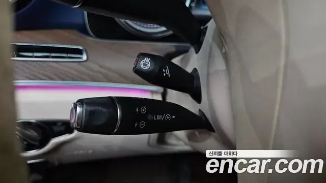 Mercedes-Benz E-Class 2018 — ფოტო 7/20