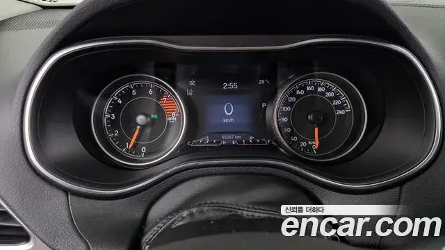 Jeep Cherokee 2020 — Photo 4/36