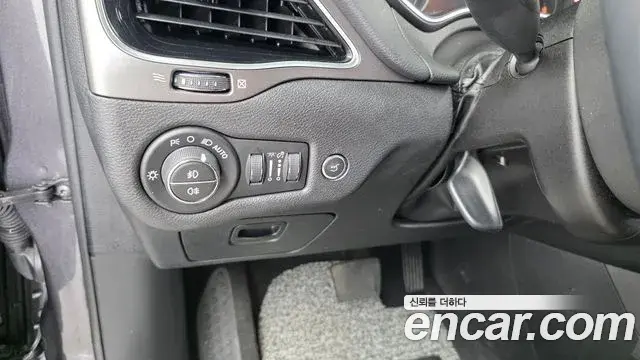 Jeep Cherokee 2020 — Photo 8/36