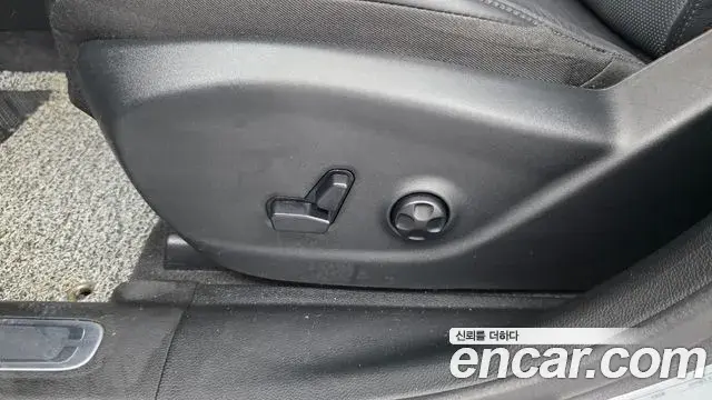 Jeep Cherokee 2020 — Photo 33/36