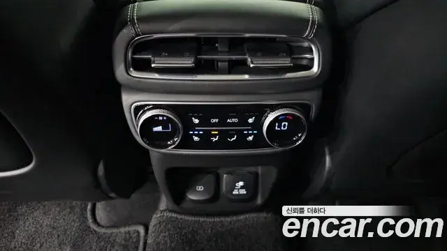 Genesis GV80 2020 — ფოტო 30/36