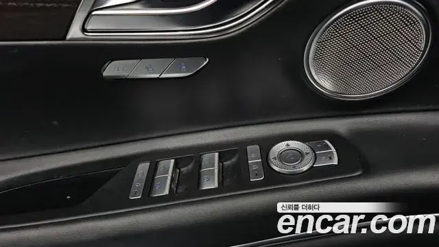 Genesis GV80 2020 — ფოტო 8/36