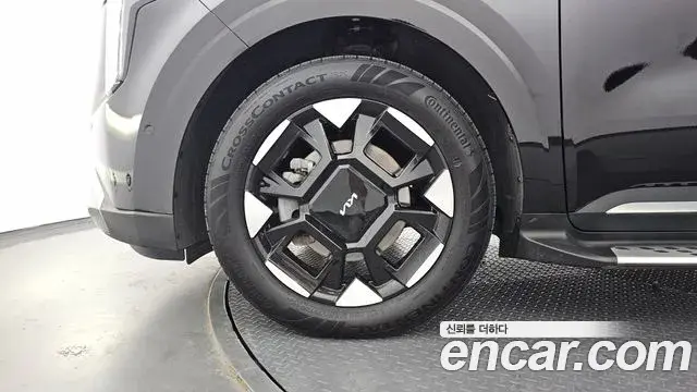 Kia Carnival 2025 — ფოტო 17/34