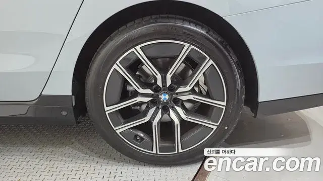 BMW 7 Series 2026 — Photo 30/33