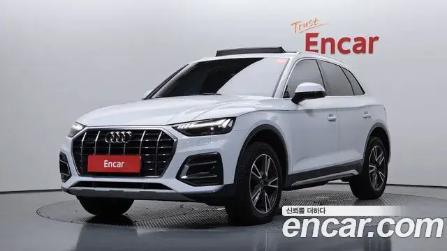 Audi Q5 2022 — Фото 1/20