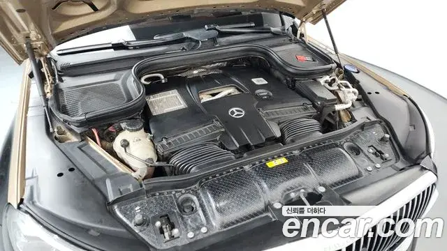 Mercedes-Benz GLS-Class 2023 — Photo 11/46