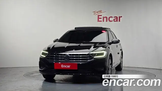 Volkswagen Jetta 2021 — Photo 2/20