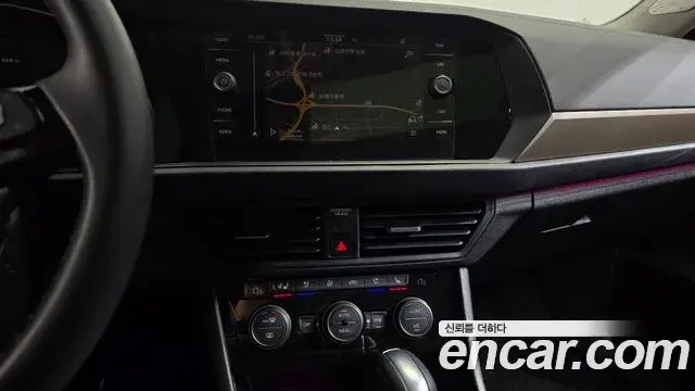 Volkswagen Jetta 2021 — Photo 11/20
