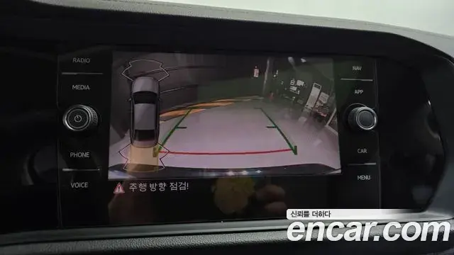 Volkswagen Jetta 2021 — Photo 13/20