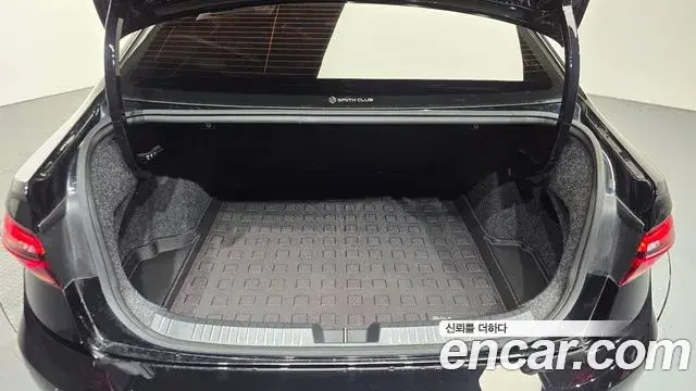 Volkswagen Jetta 2021 — Photo 17/20