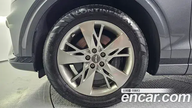 Genesis GV70 2021 — Photo 5/20