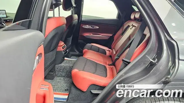 Genesis GV70 2021 — Photo 11/20