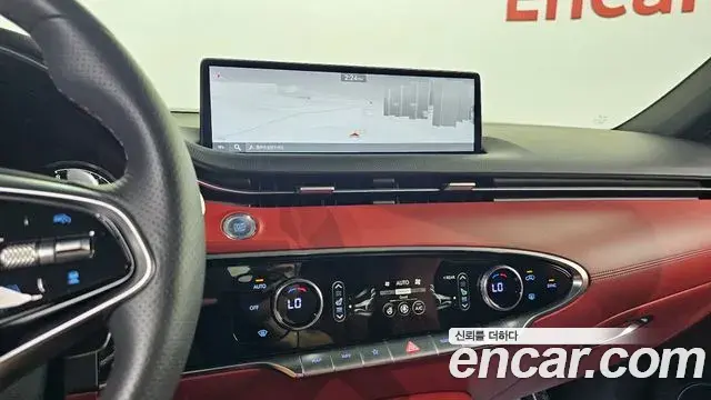 Genesis GV70 2021 — Photo 13/20