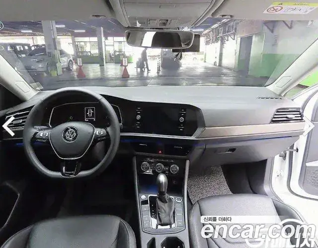 Volkswagen Jetta 2020 — Photo 15/20