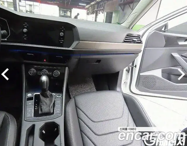 Volkswagen Jetta 2020 — Photo 18/20