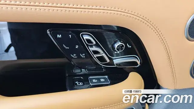 Land Rover Range Rover 2021 — Photo 38/38