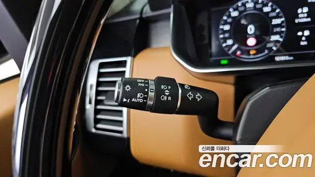 Land Rover Range Rover 2021 — Photo 20/38