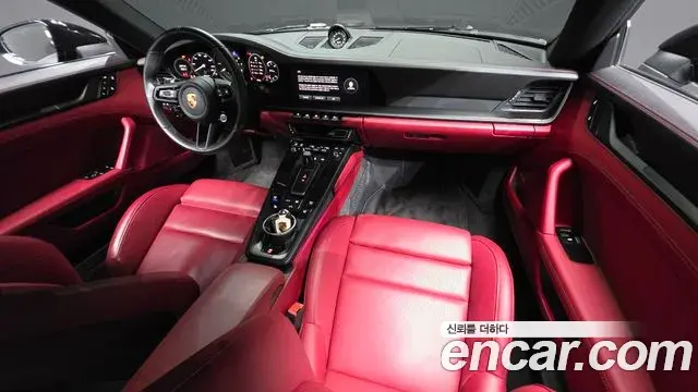 Porsche 911 2023 — Photo 17/34