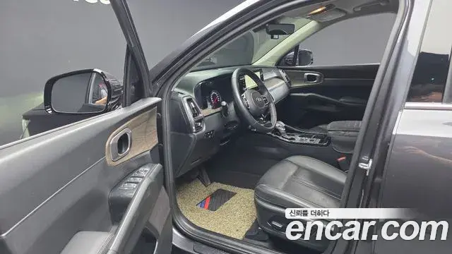 Kia Sorento 2021 — Фото 10/20