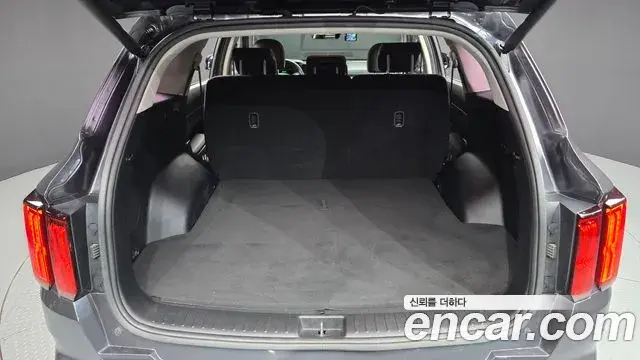 Kia Sorento 2021 — Фото 20/20