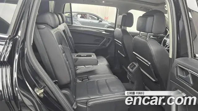 Volkswagen Tiguan Allspace 2020 — ფოტო 4/20