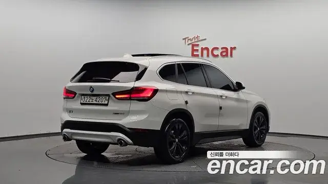 BMW X1 2020 — Фото 2/20