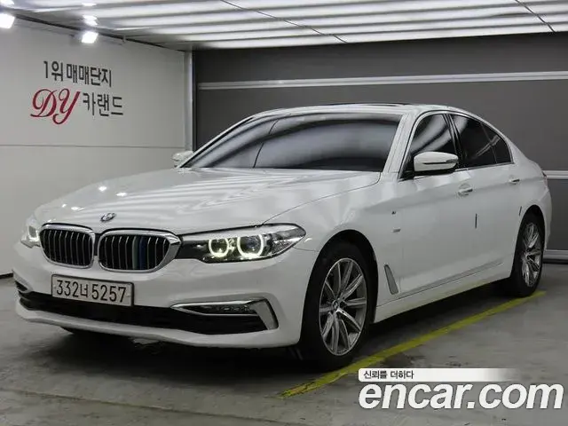 BMW 5 Series 2018 — Şəkil 6/20