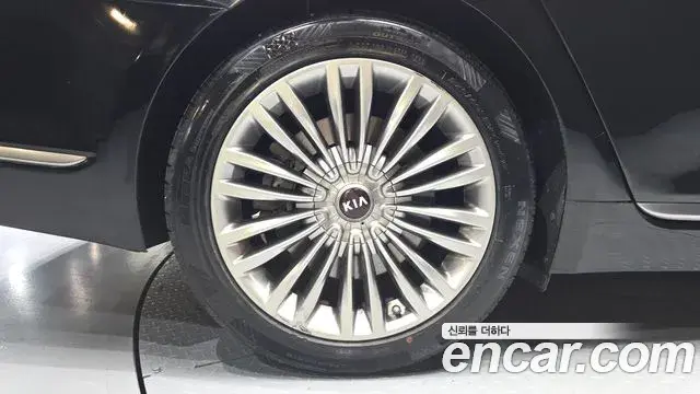 Kia The K9 2018 — Photo 5/20