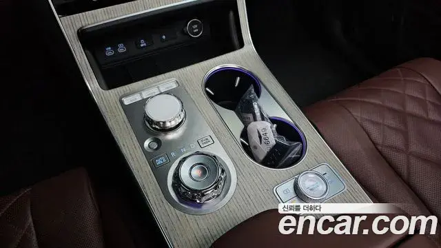 Genesis GV80 2023 — Şəkil 30/32