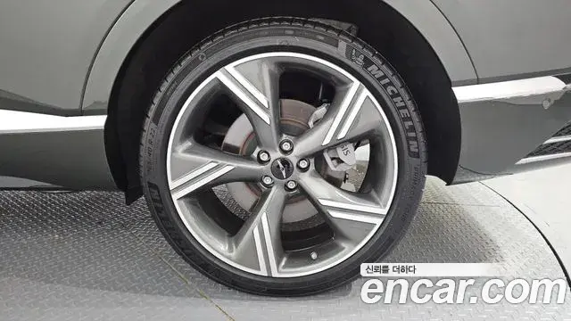 Genesis GV80 2023 — Şəkil 20/32