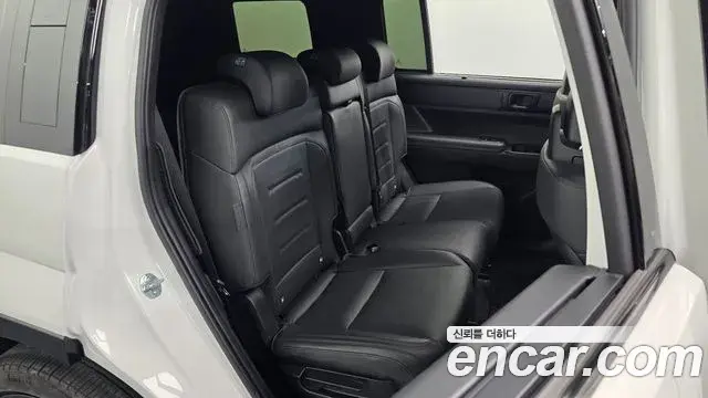 Hyundai Santa Fe 2023 — Фото 12/20