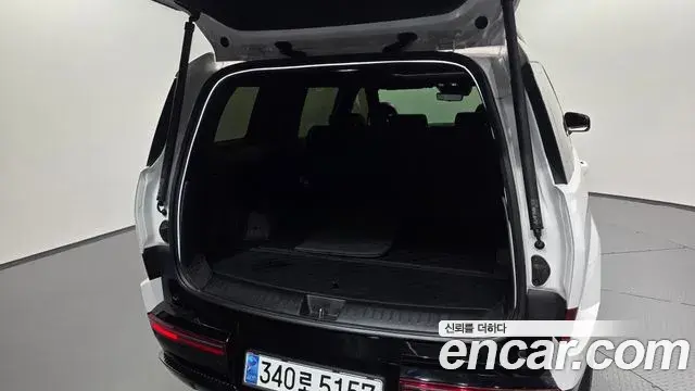 Hyundai Santa Fe 2023 — Photo 12/36