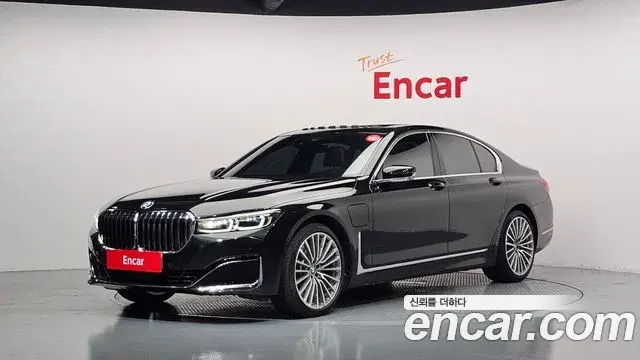 BMW 7 Series 2021 — Фото 1/20