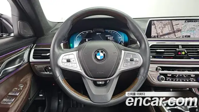 BMW 7 Series 2021 — Фото 13/20