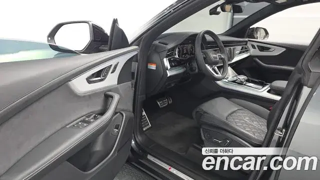 Audi Q8 2024 — Photo 4/20