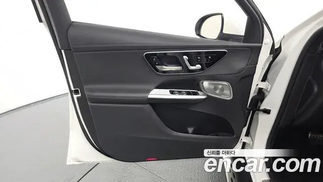 Mercedes-Benz GLC-Class 2024 — ფოტო 8/32