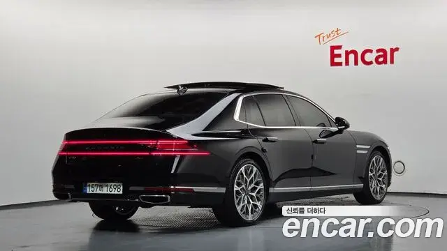 Genesis G90 2023 — Şəkil 25/38