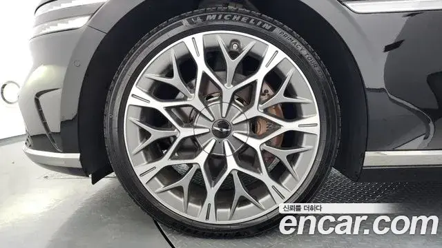 Genesis G90 2023 — Şəkil 31/38