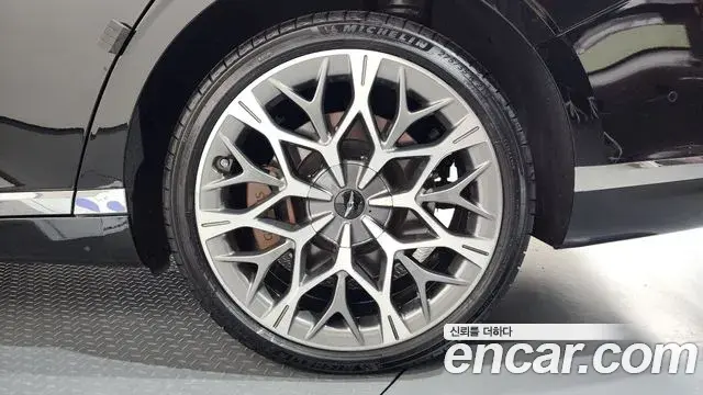 Genesis G90 2023 — Şəkil 7/38