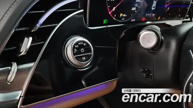 Mercedes-Benz E-Class 2024 — Şəkil 32/33