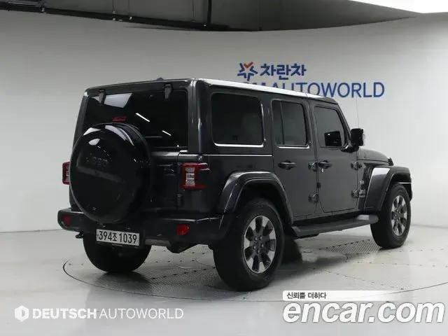 Jeep Wrangler 2019 — ფოტო 9/20