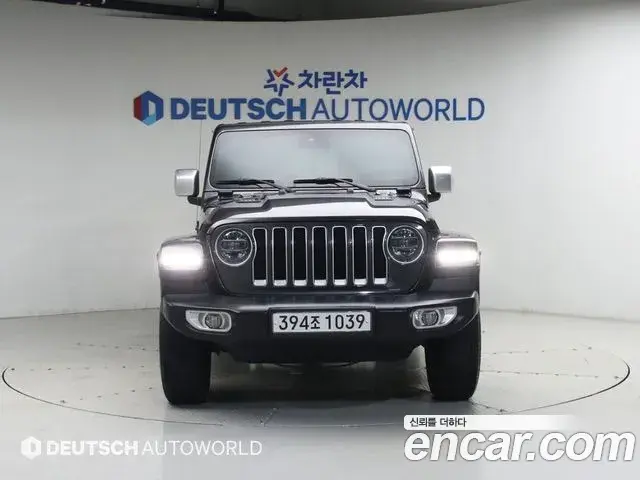 Jeep Wrangler 2019 — ფოტო 15/20