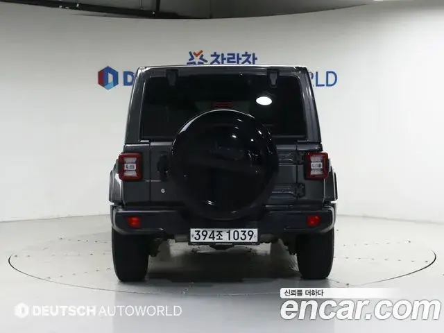 Jeep Wrangler 2019 — ფოტო 11/20