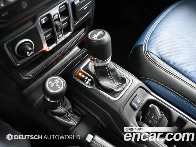 Jeep Wrangler 2019 — ფოტო 18/20