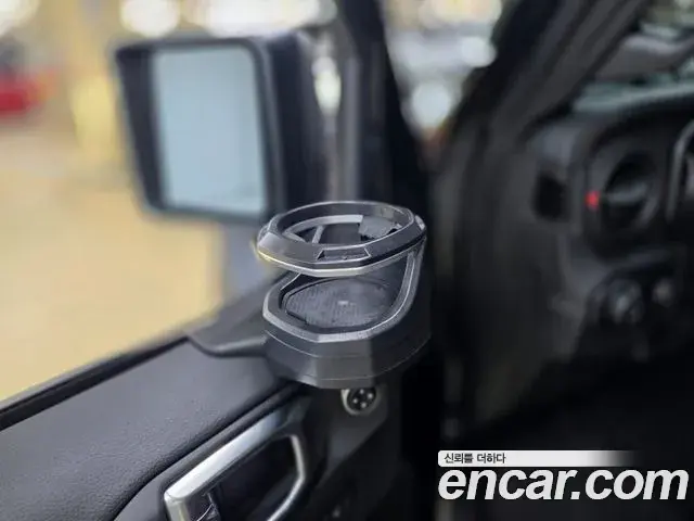 Jeep Wrangler 2024 — Photo 2/20